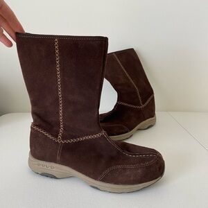 EUC | Easy‎ Spirit women’s brown suede boots — size 8
